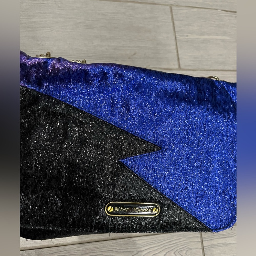 Betsey Johnson Black and Iridescent Blue/Purple Lightning Bolt Bowie Bag Rare - Picture 4 of 12